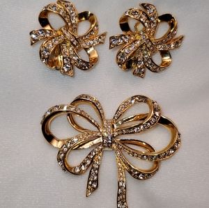Clip-on Bow earrings w/ Brooch set
